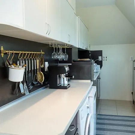 Panoramic Sea-view I 2-bedroom Flat With Terrace By Flat Manаger