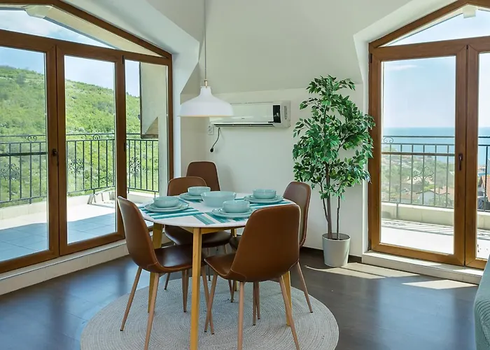 Panoramic Sea-view I 2-bedroom Flat With Terrace By Flat Manаger * 巴尔奇克