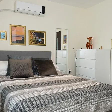 Panoramic Sea-view I 2-bedroom Flat With Terrace By Flat Manаger * בלצ'יק