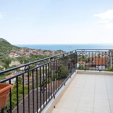 דירה Panoramic Sea-view I 2-bedroom Flat With Terrace By Flat Manаger בלצ'יק