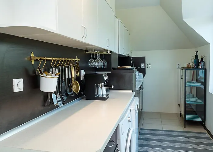 Panoramic Sea-view I 2-bedroom Flat With Terrace By Flat Manаger